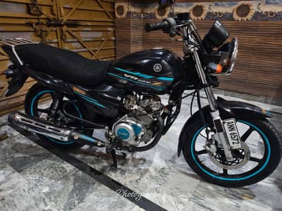 Yamaha YBz in New condition