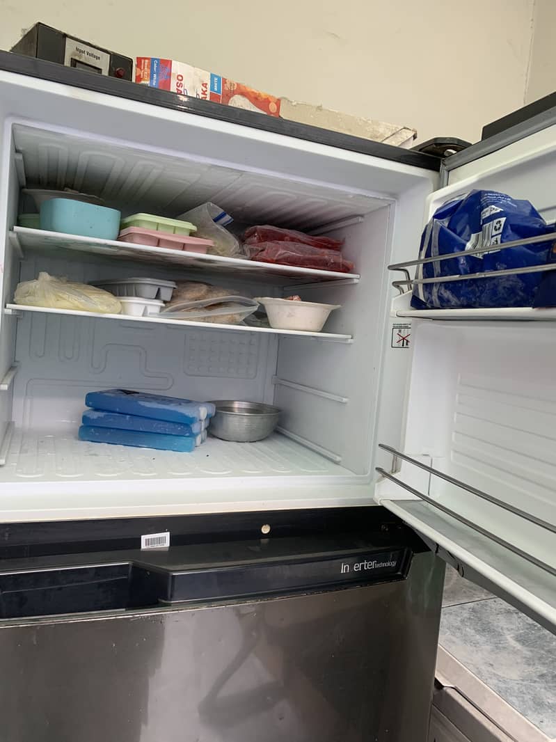Dawlance Large Refridgerator 2