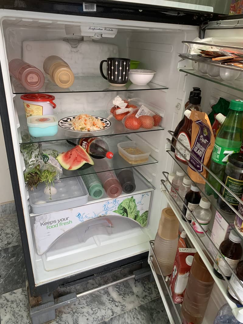 Dawlance Large Refridgerator 3