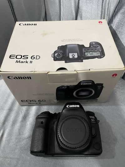 camera canon 6d mark ii , lens Canon 24 :105