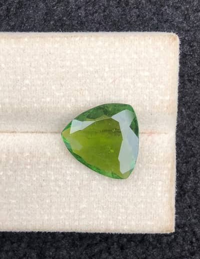 Green color natural good Cut Sphene