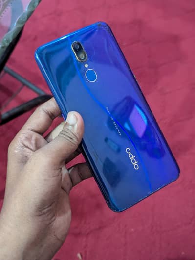 Oppo f11 (only mobile with back cover)