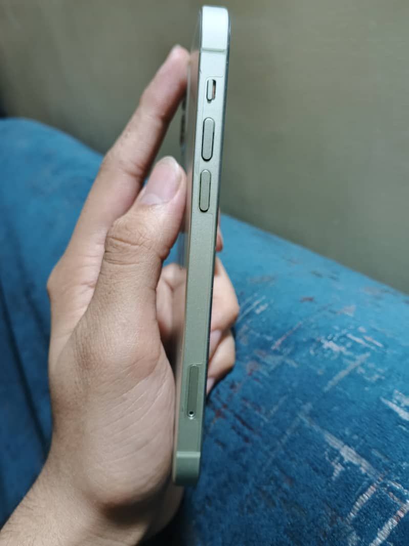 iPhone 12 2
