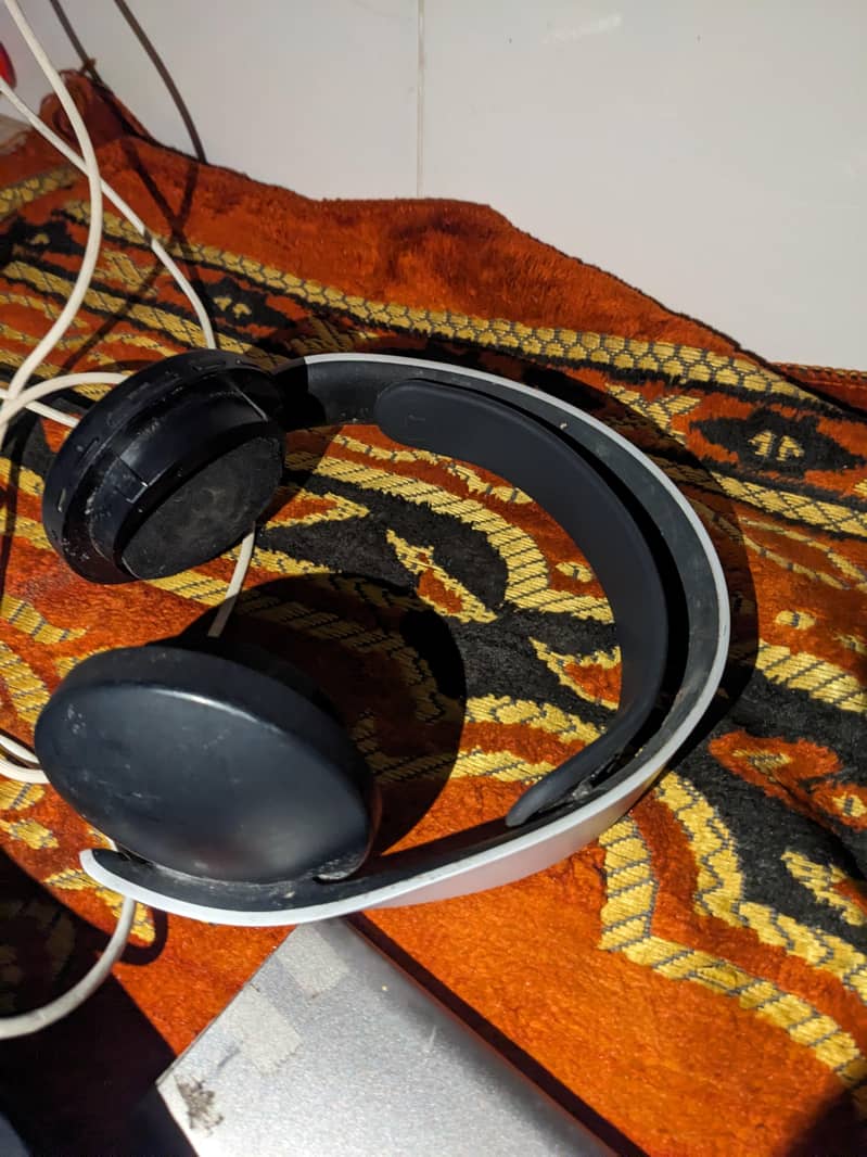 Sony PULSE 3D Wireless Headset. 0