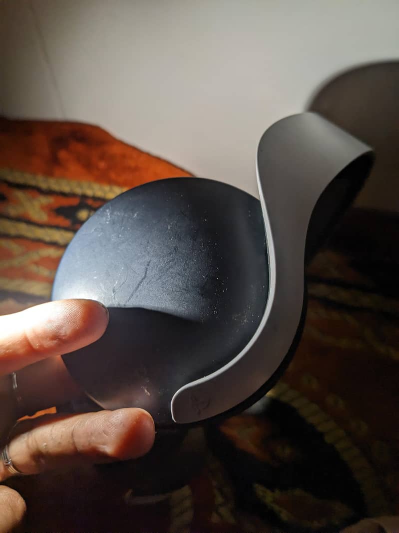 Sony PULSE 3D Wireless Headset. 2