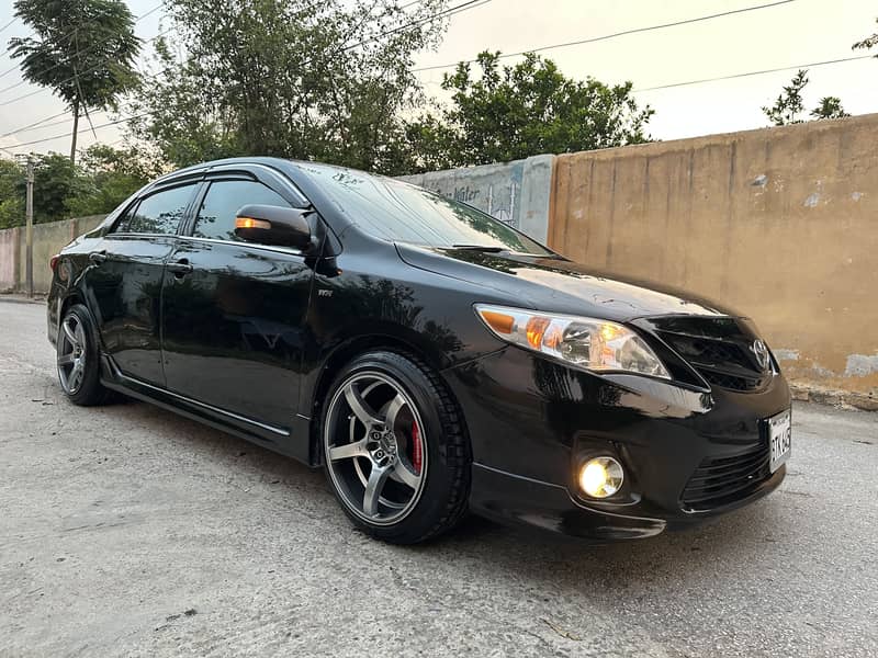 Clean corolla 2011/12 3