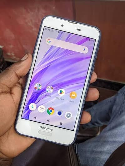 Sharp aquos sense SH- 01k