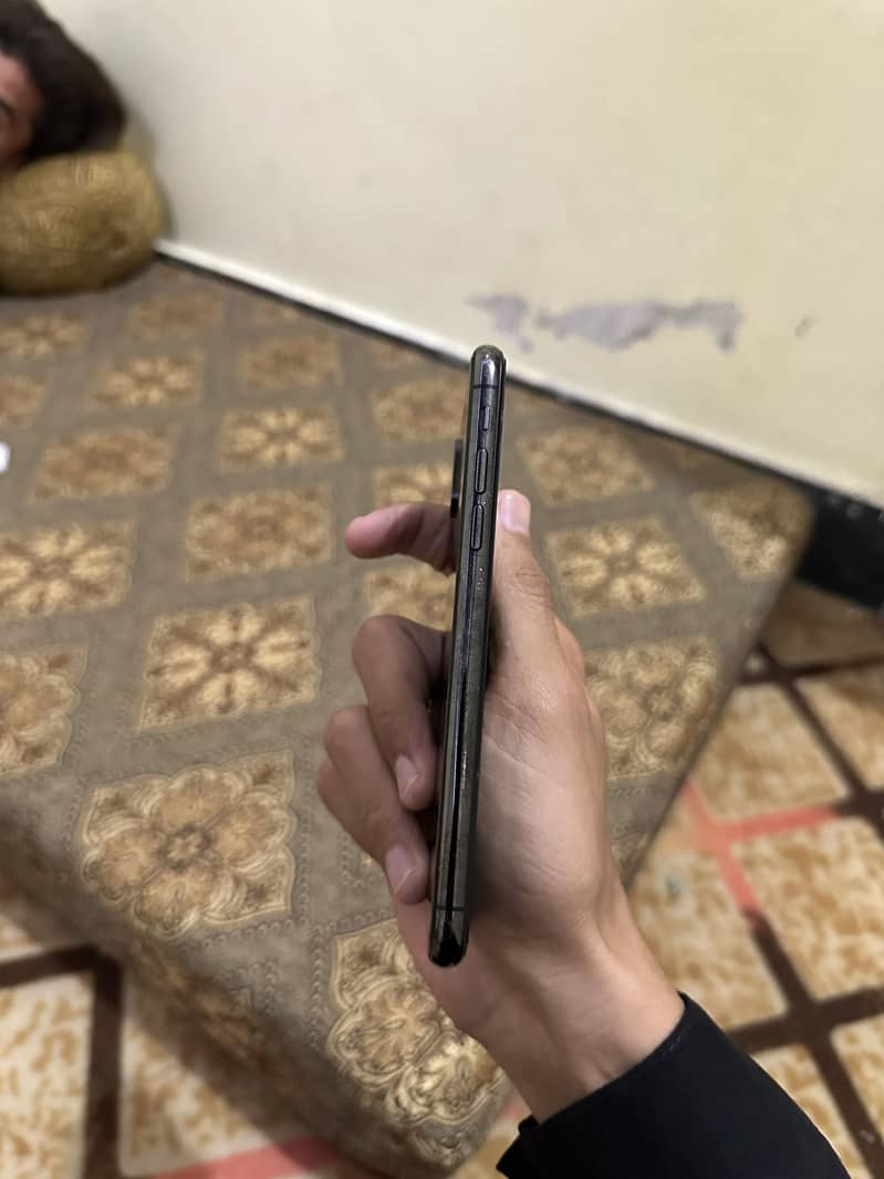 iPhone 8