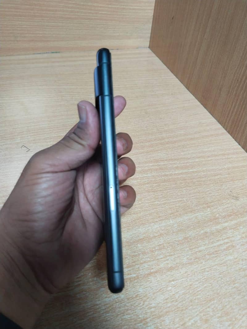 Google pixel 7 Perfect Condition 3