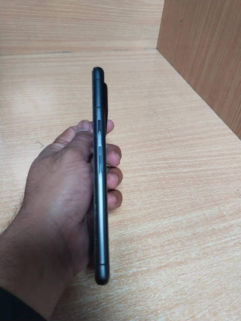 Google pixel 7 Perfect Condition 4