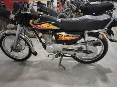 honda 125 2021 larkana nmbr urgent sale 0/3/1/5/2/3/9/6/6/5/8