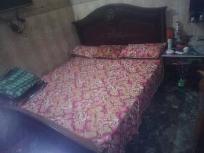 bed with 5 inch mattress for sale