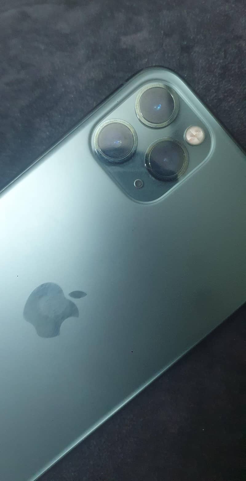 IPHONE 11 PRO MAX 1