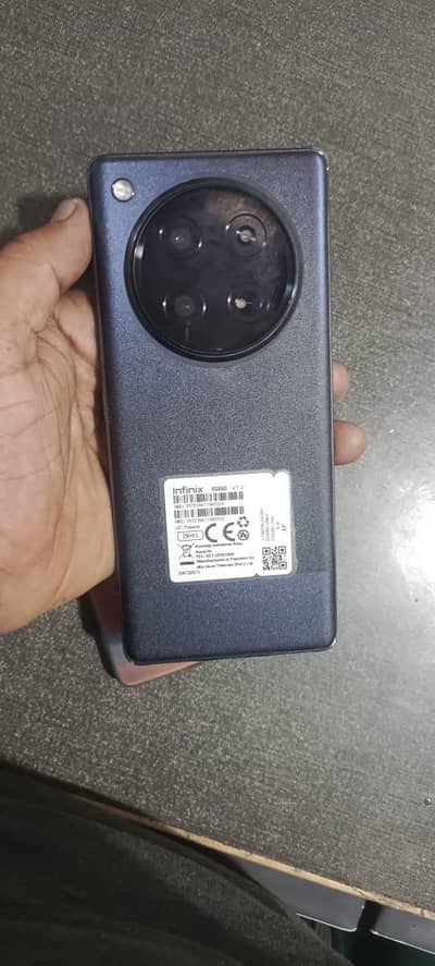 infinix zero 40 10/10