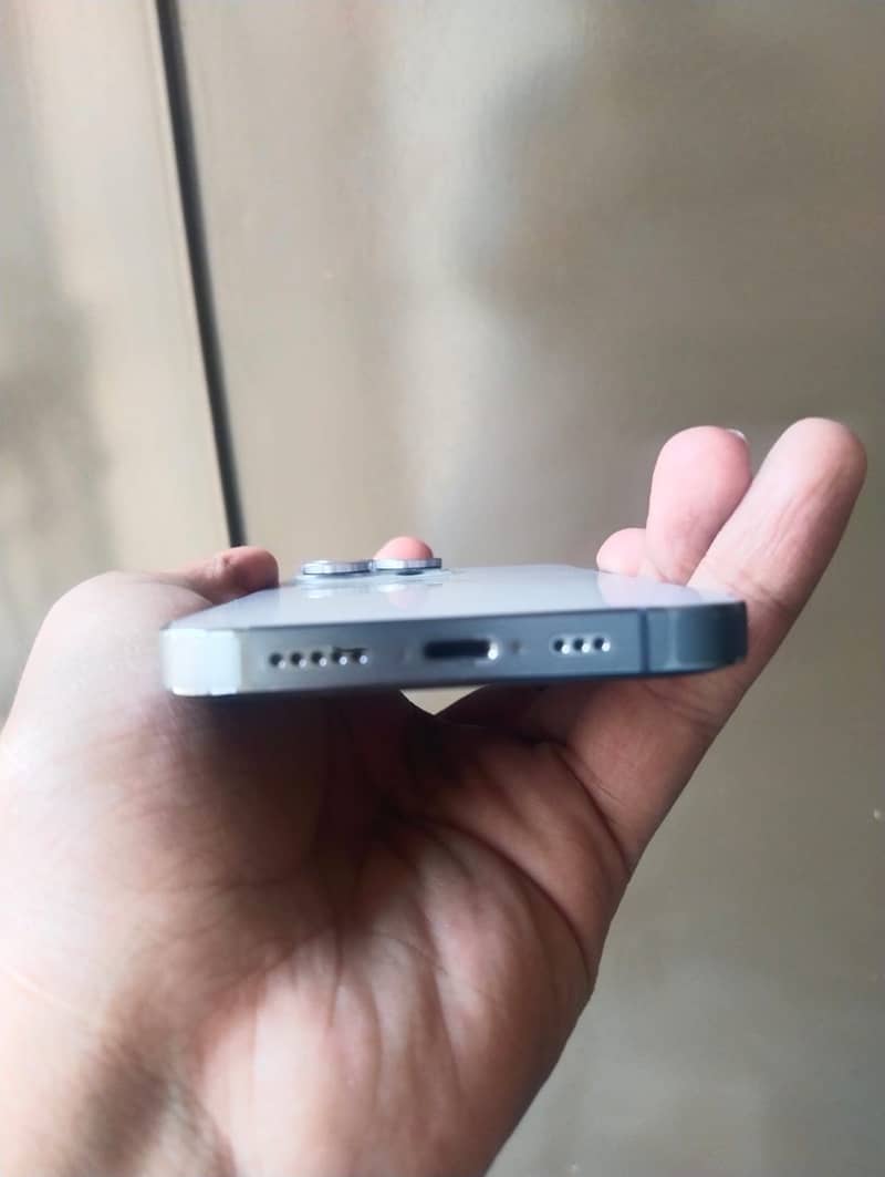 Used iPhone 3
