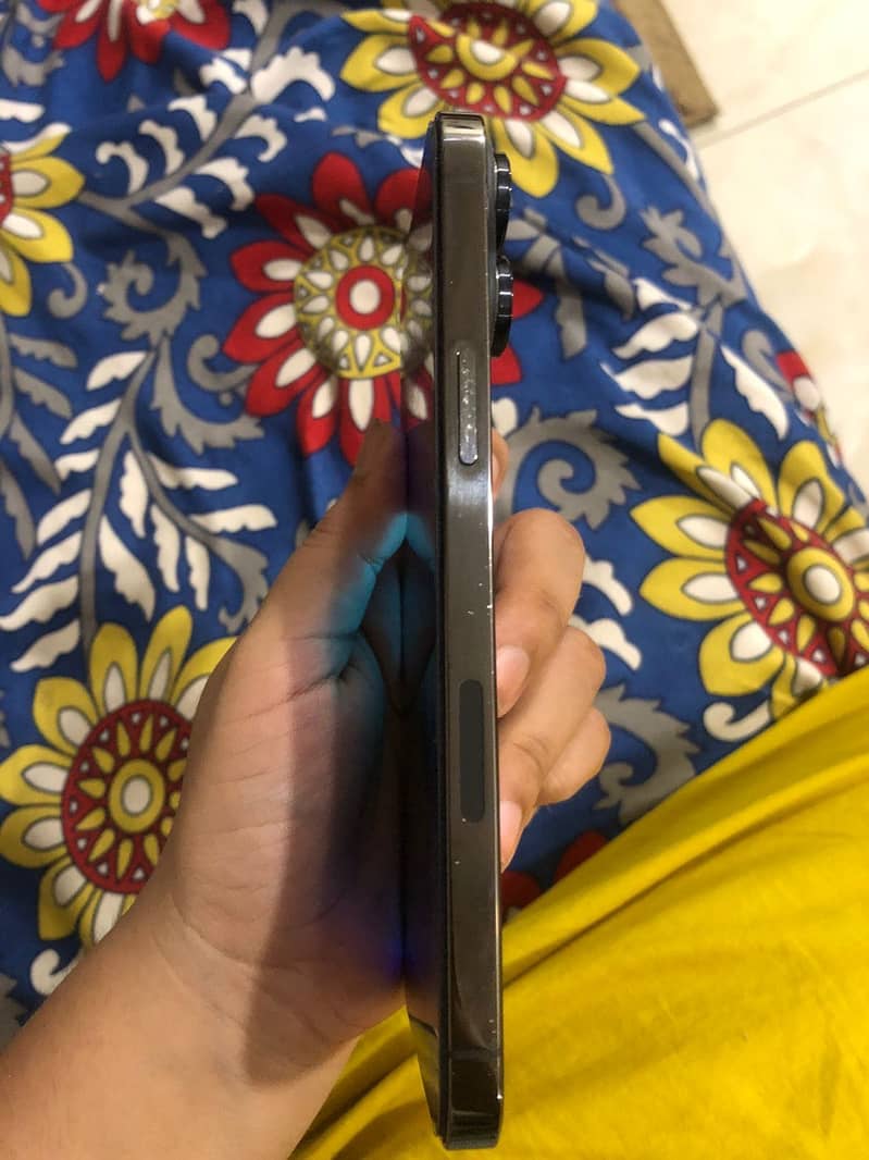 IPHONE 13 PRO MAX 1