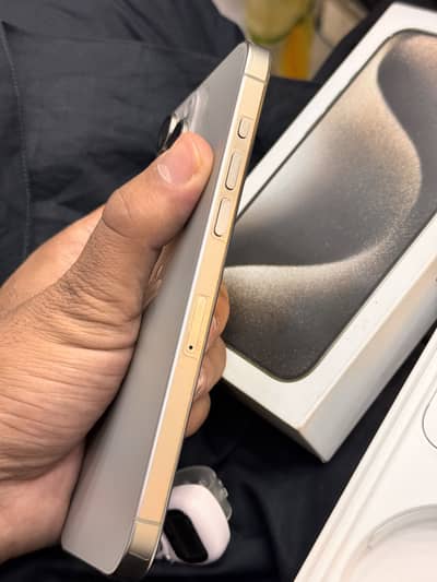 15 Pro Max ( 512GB PTA APPROVED)