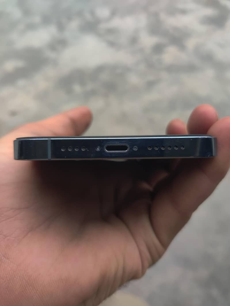 iphone 13 pro max 4