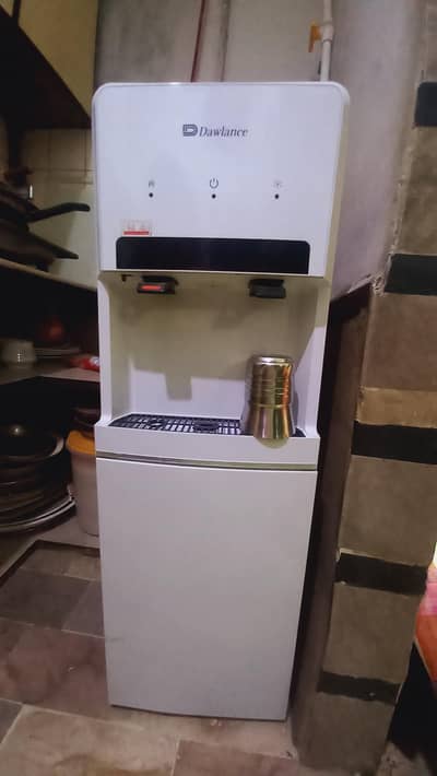 W/D 1060 white dawlance dispenser