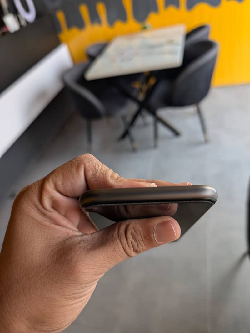 iPhone 3