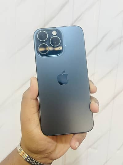iPhone 15pro Max factory unlocked  only 115k