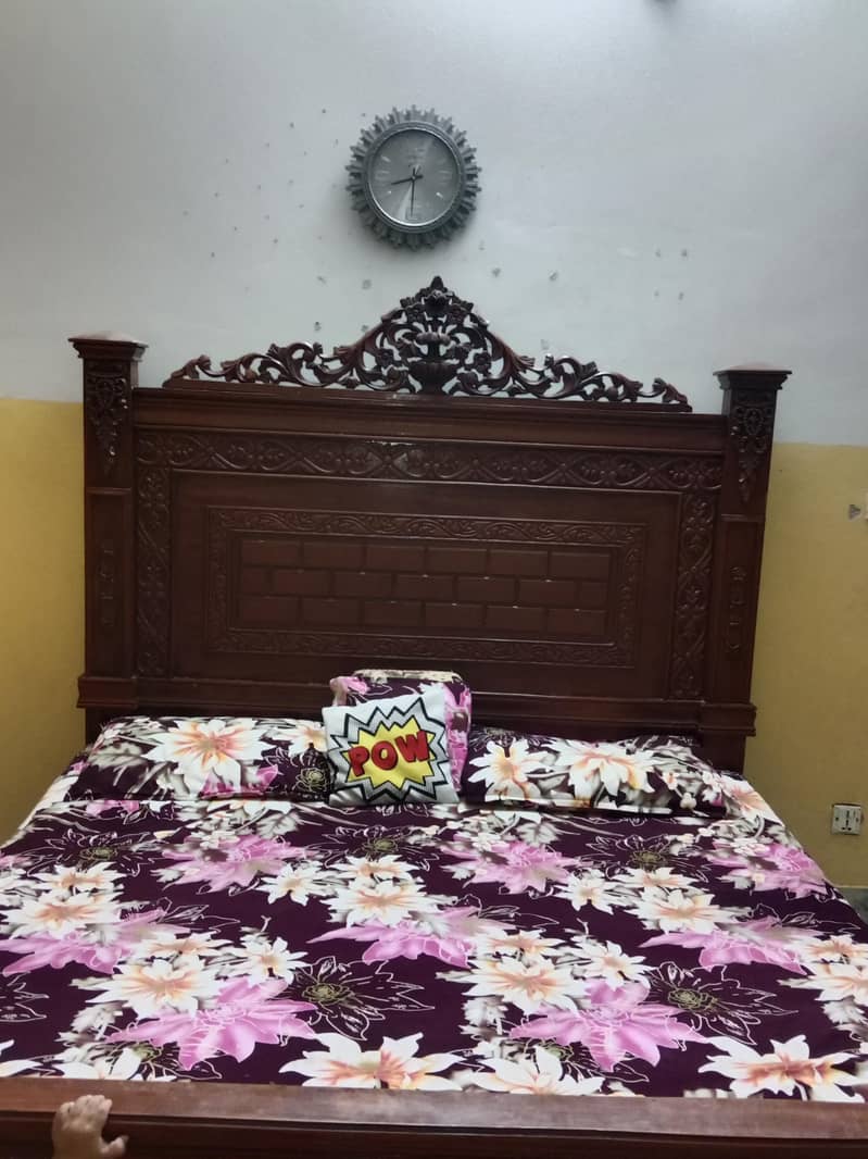 Complete bed set 0