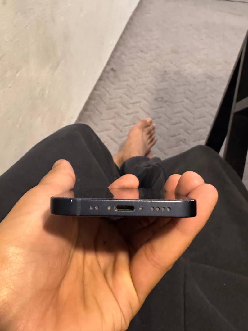 iPhone 12 mini 1