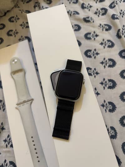 Apple watch series 8