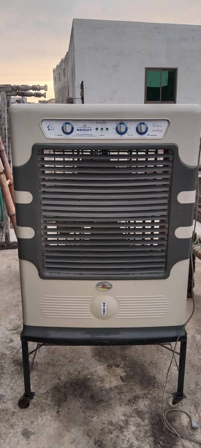 Bright Full Size Air Cooler – Powerful Throw – Excellent Condition