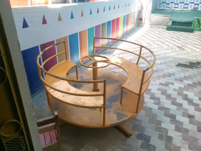 merry go round or baaki school ka samaan hai