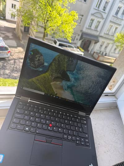 Lenovo ThinkPad yoga x380 Touch Screen | Fresh German Corporate Unit