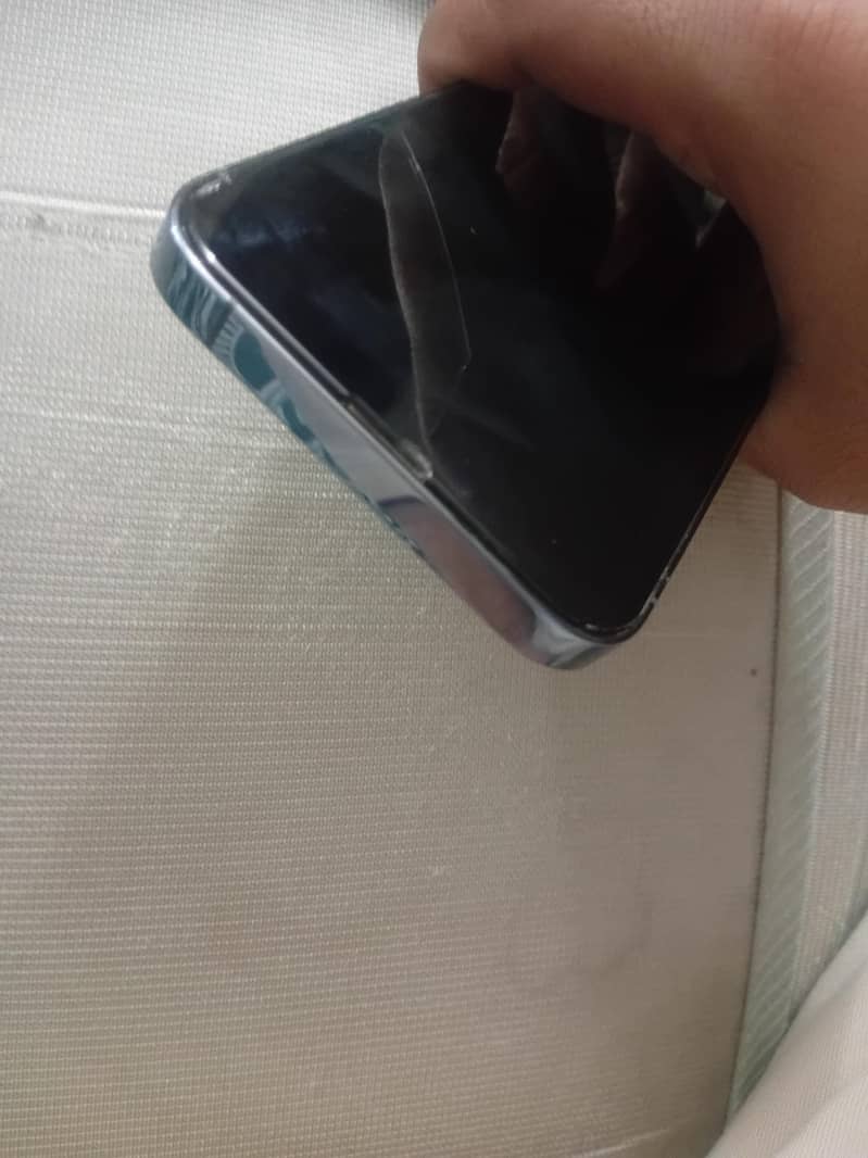 Iphone 13 pro 4