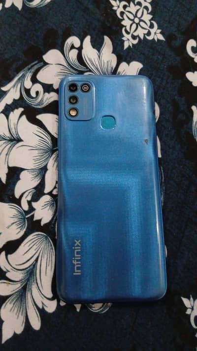 Infinix Hot 10 play Phone  for sale Buyer can cotect 03125598591 whtsp