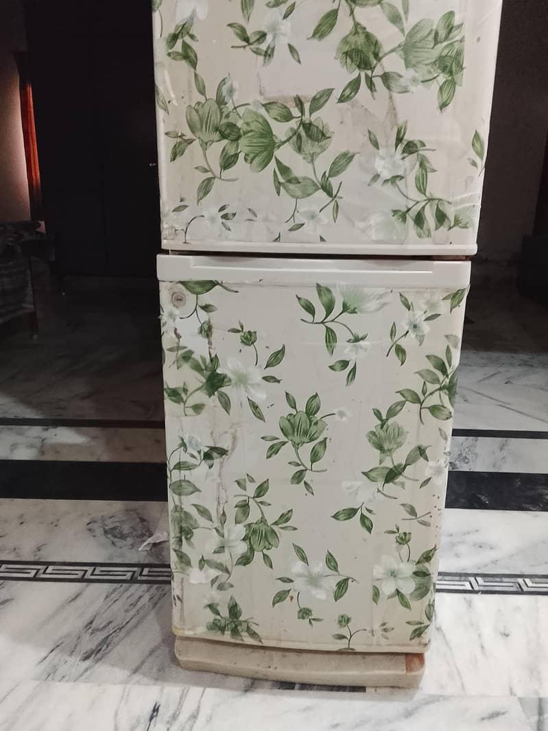 used fridge 0