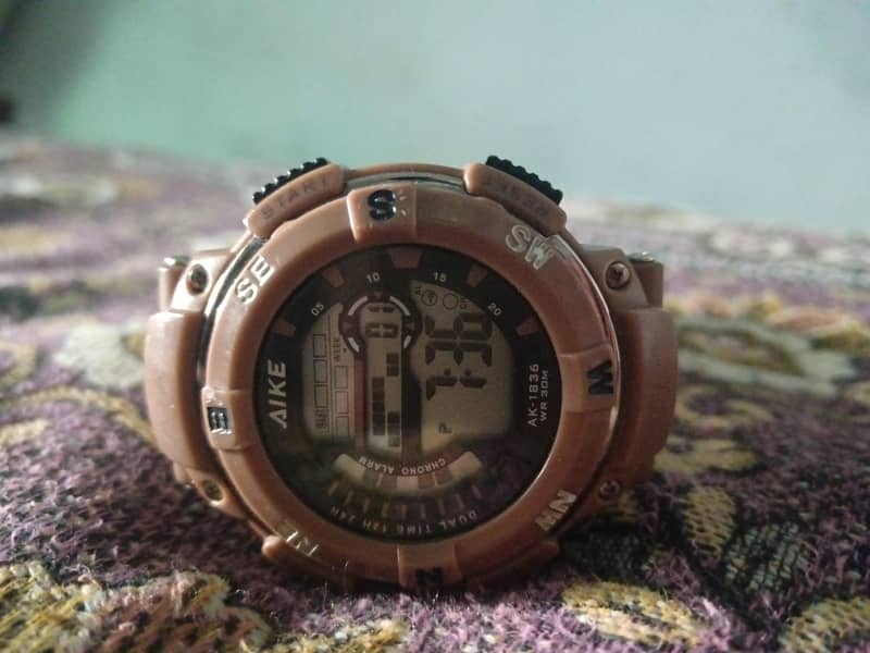 AIKE watch 1