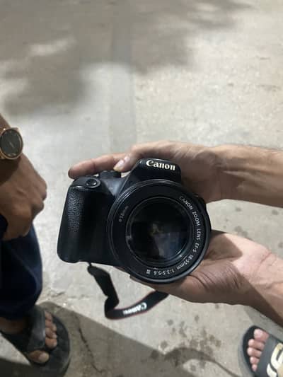 Canon 1200D