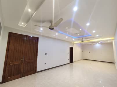 G-9/1 House Sized 3200 Square Feet Is Available