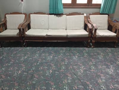 5 seater sofa with table