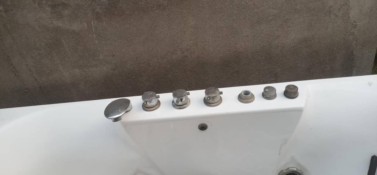 Bath Tupe 3