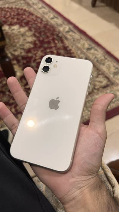 iphone 11 - Pta 128GB 85% battery health white waterpack