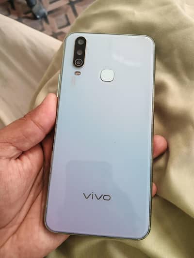 Vivo Y17