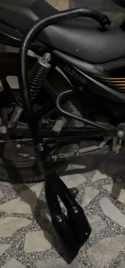 Akrapovic dual exhaust