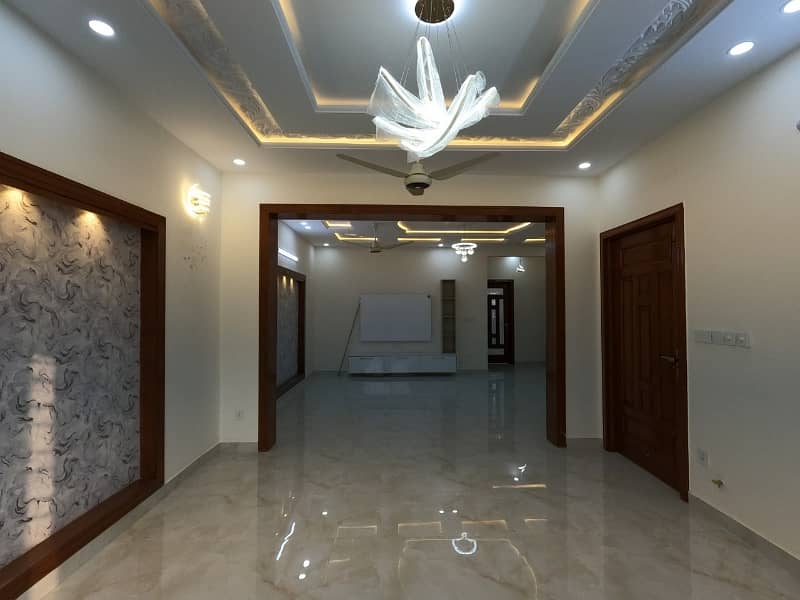 Prime Location 24