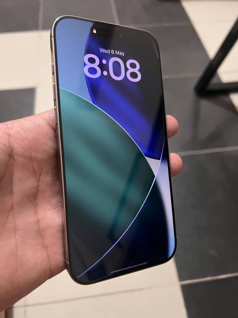 Iphone 16 Pro Max 1