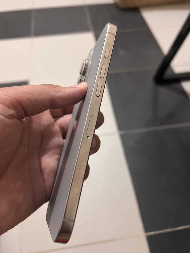 Iphone 16 Pro Max 3