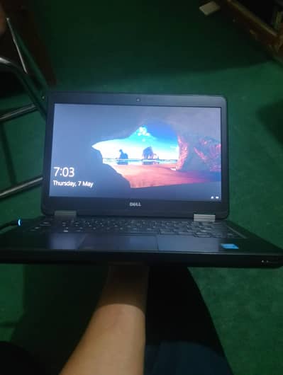 Core i5, 4 generation,8 gb Ram ,300 gb harddisk, Battery dead.