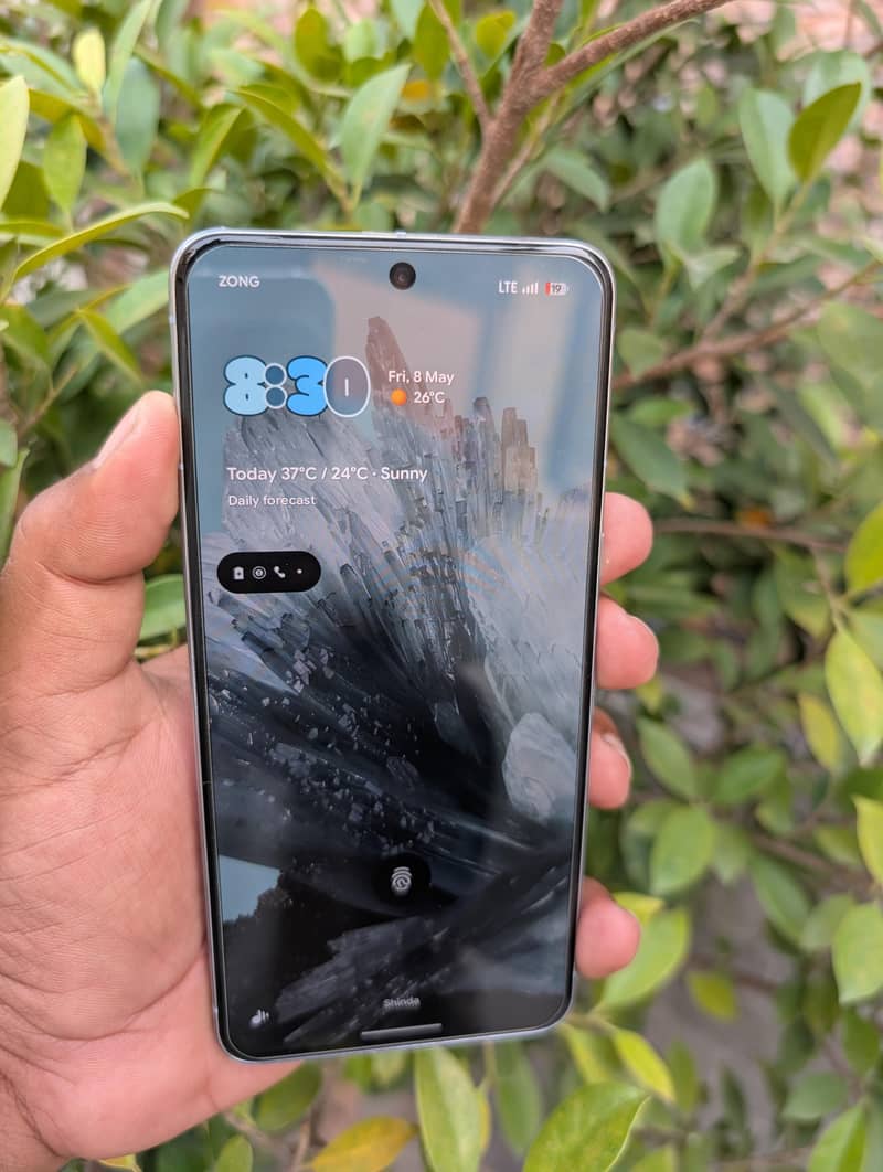 Google Pixel 8 Pro 2