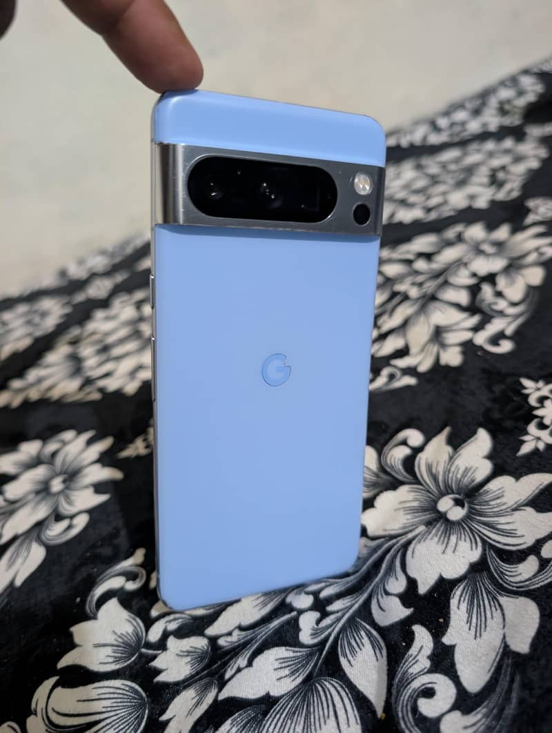 Google Pixel 8 Pro 6