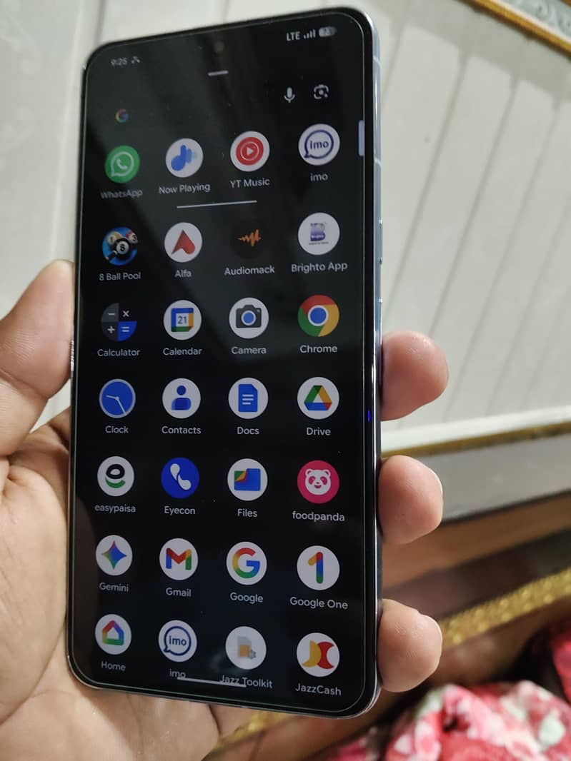 Google Pixel 8 Pro 6