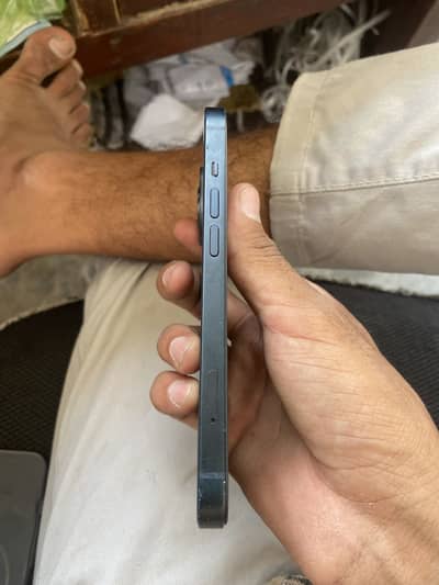 iphone 13 back single crack